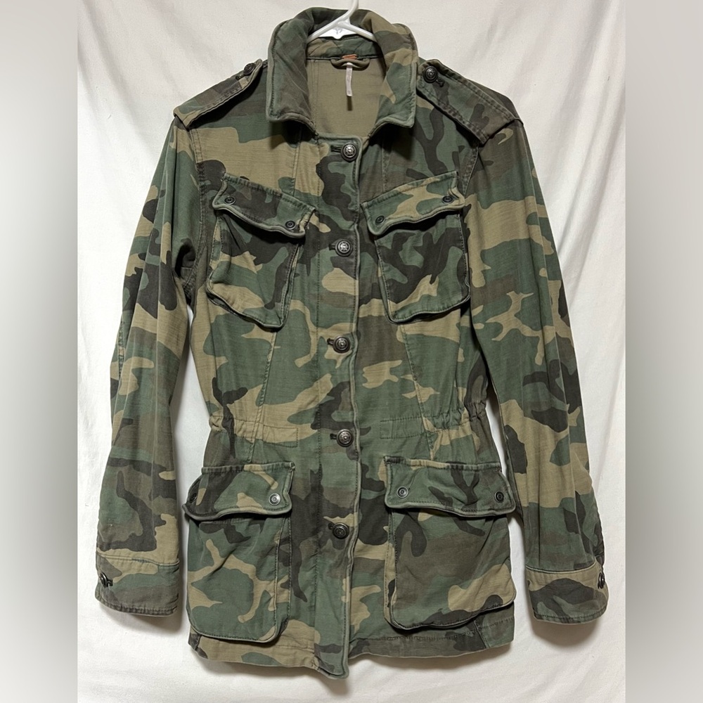 Free People Camo Oversized Utility Jean Jacket Military Style Casual Outdoor - Picture 4 of 16